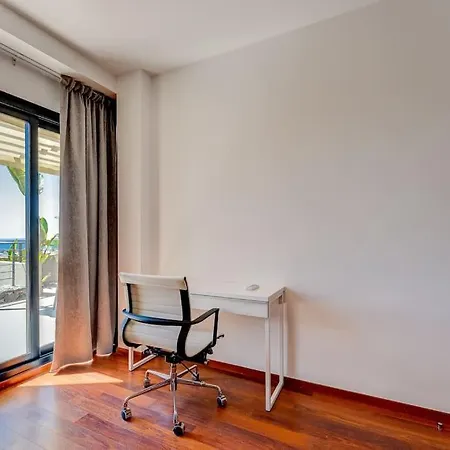 Tajinaste * Costa Adeje (Tenerife)